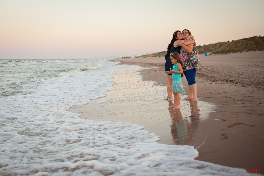Fotografia de familia Valencia, fotografo de bodas, playa del saler, fotografia infantil